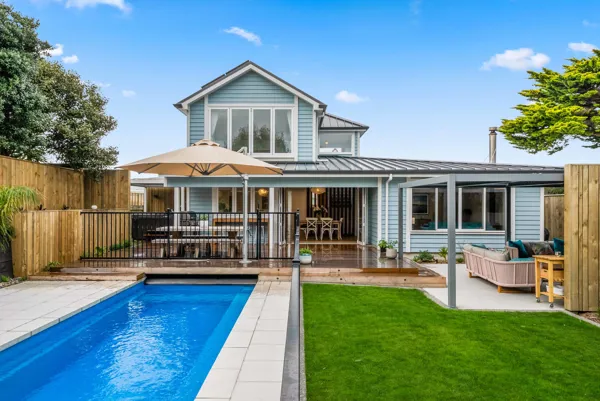 Waikanae Beach, Kapiti house image