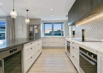 005 Open2view Id449564 7 Mike Smith Dr